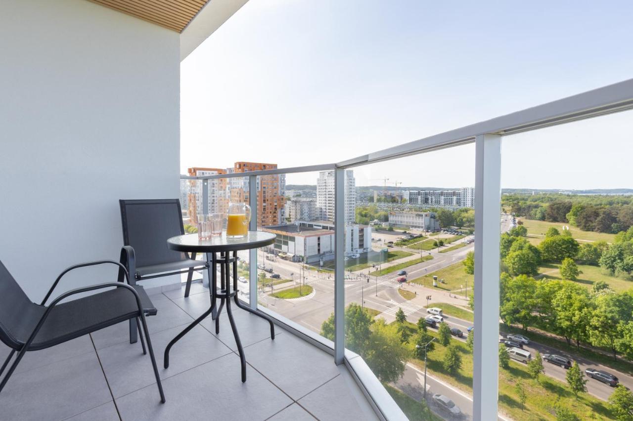 Tarasy Baltyku Apartments & Parking & Balcony By Noclegi Renters 格但斯克 外观 照片