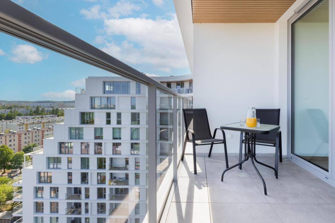 Tarasy Baltyku Apartments & Parking & Balcony By Noclegi Renters 格但斯克 外观 照片