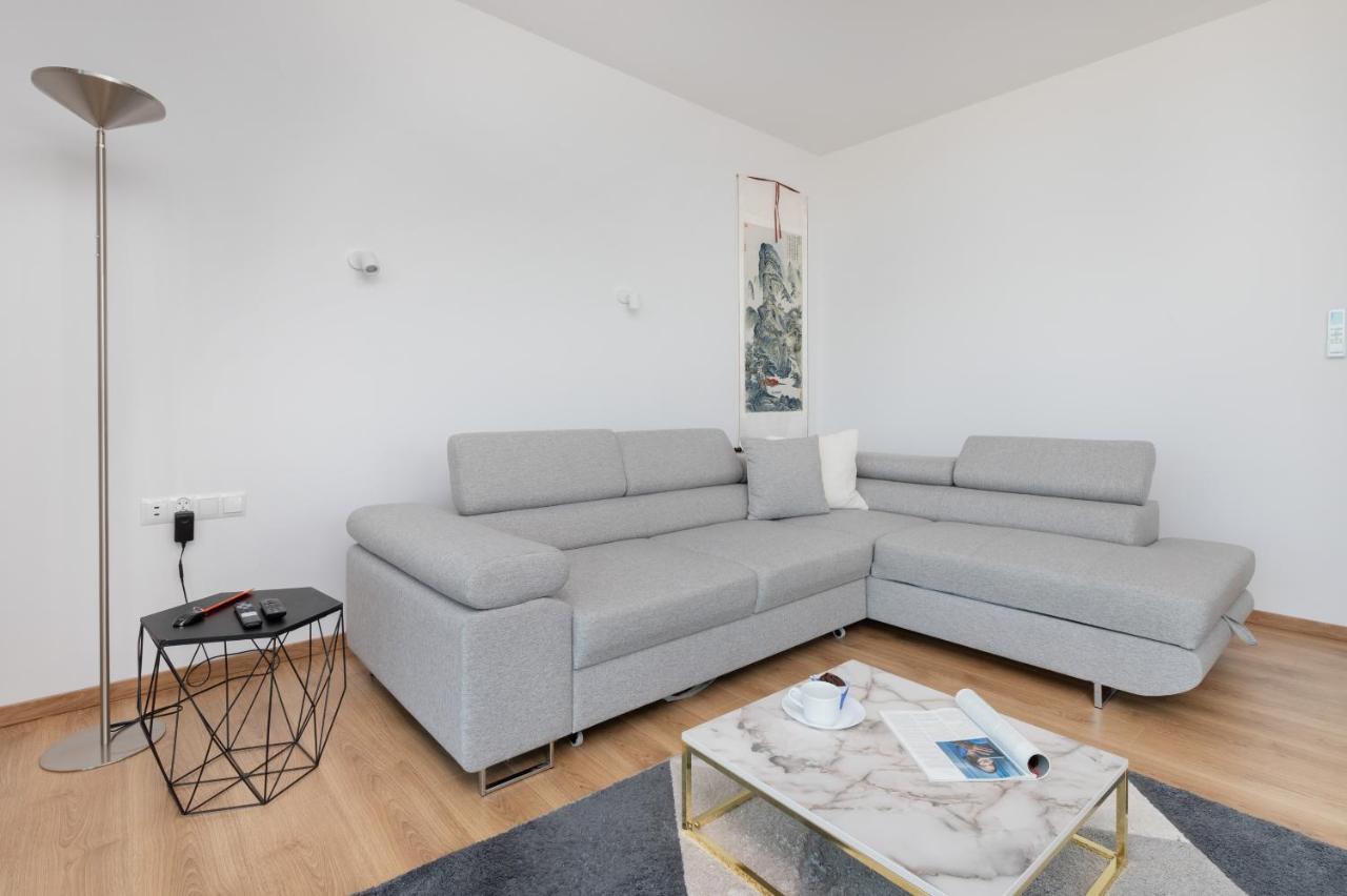 Tarasy Baltyku Apartments & Parking & Balcony By Noclegi Renters 格但斯克 外观 照片