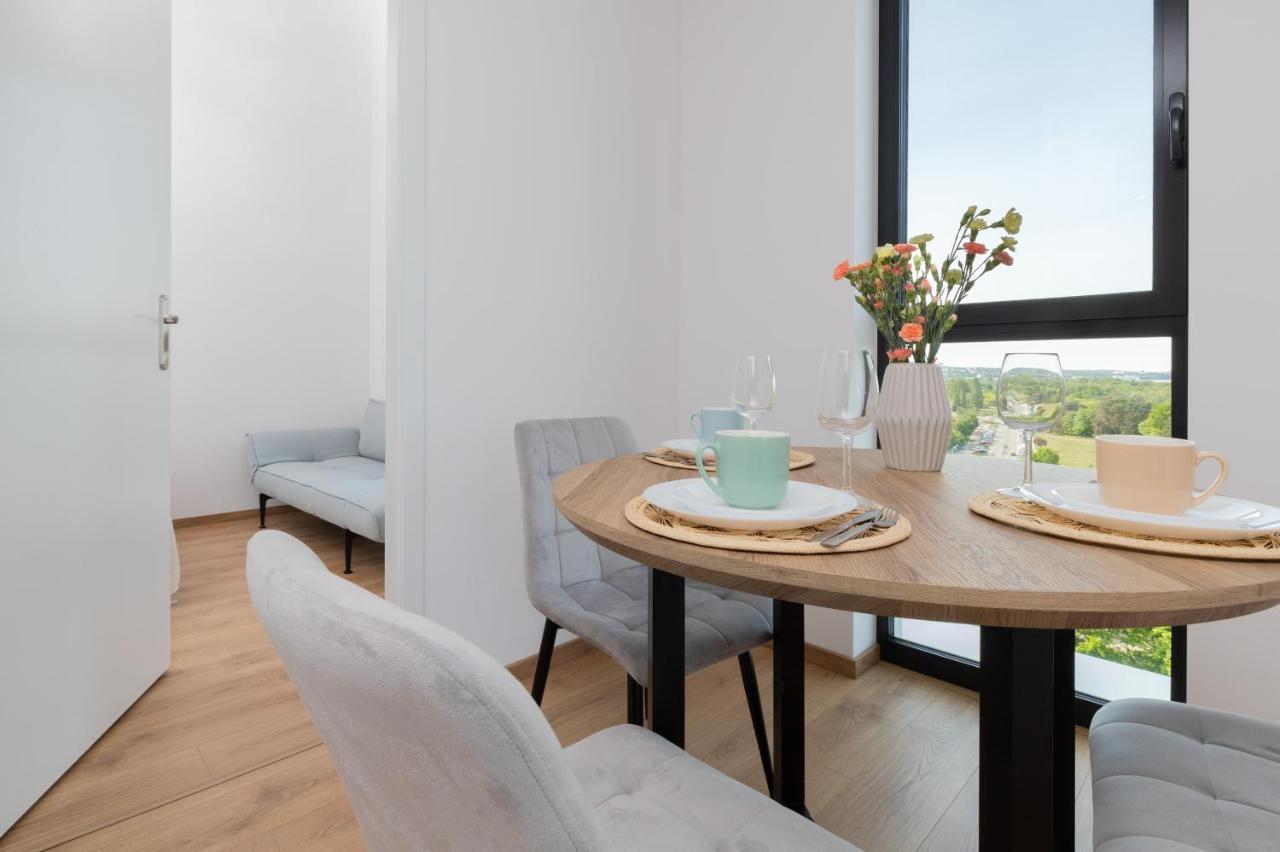 Tarasy Baltyku Apartments & Parking & Balcony By Noclegi Renters 格但斯克 外观 照片